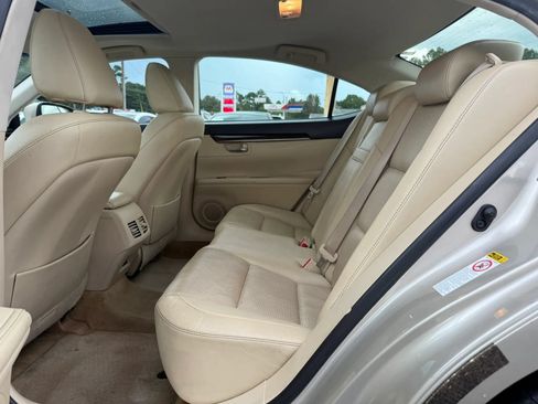 Used 2014 Lexus ES 350 w/ Premium Package FWD image 12