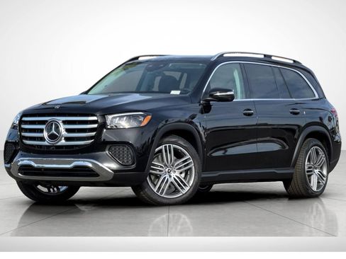 New 2026 Mercedes-Benz GLS 450 4MATIC image 2