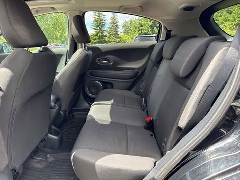 Used 2019 Honda HR-V EX image 8