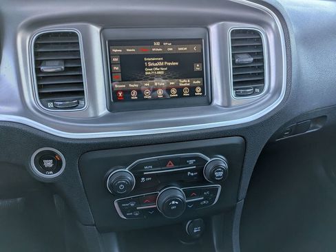 Used 2022 Dodge Charger SXT w/ Leather Interior Group image 25