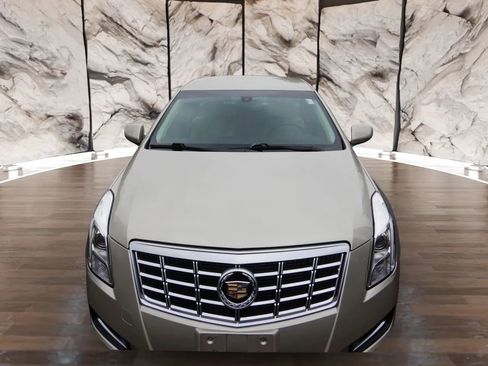 Used 2013 Cadillac XTS image 4