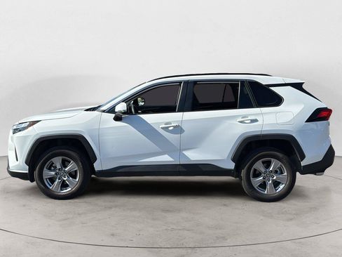 Used 2025 Toyota RAV4 XLE FWD image 3