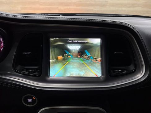 Used 2022 Dodge Challenger R/T Scat Pack RWD image 13