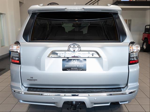 Used 2024 Toyota 4Runner Limited AWD/4WD image 21