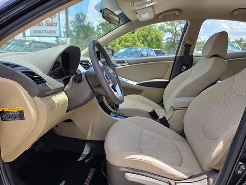 Used 2012 Hyundai Accent GLS w/ Premium Pkg 3 FWD image 8