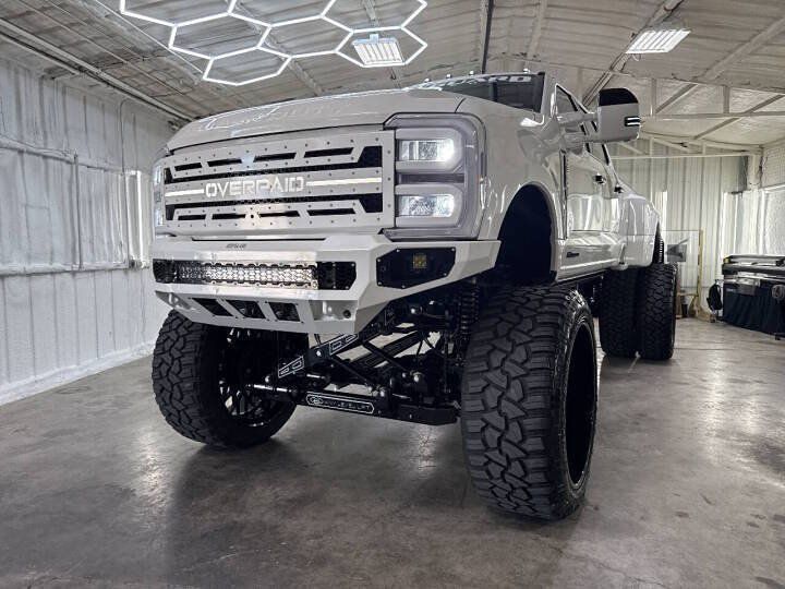 Used 2025 Ford F350 King Ranch w/ Chrome Package AWD/4WD image 2