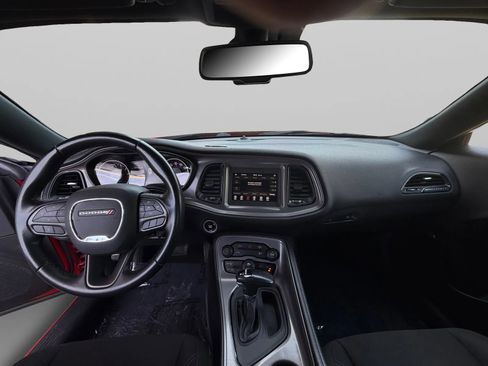 Used 2023 Dodge Challenger SXT RWD image 19