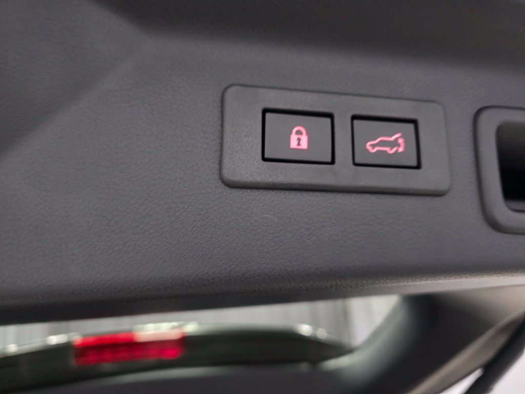 New 2026 Subaru Forester Premium AWD/4WD image 18