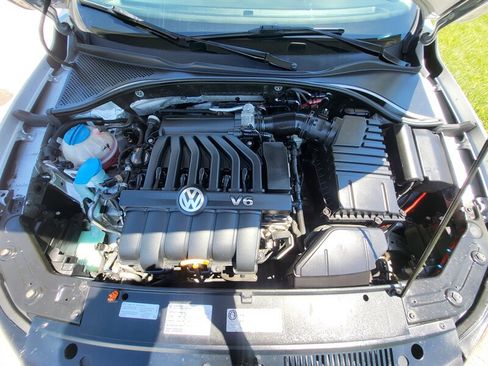Used 2012 Volkswagen Passat 3.6 SEL Premium FWD image 34