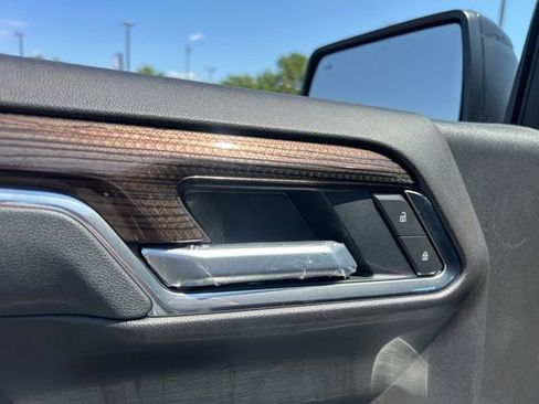 New 2026 Chevrolet Silverado 1500 LT Trail Boss w/ LT Trail Boss Premium Package AWD/4WD image 12