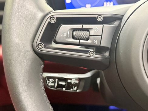 Used 2025 Porsche Macan 4S Electric w/ Premium Package image 20