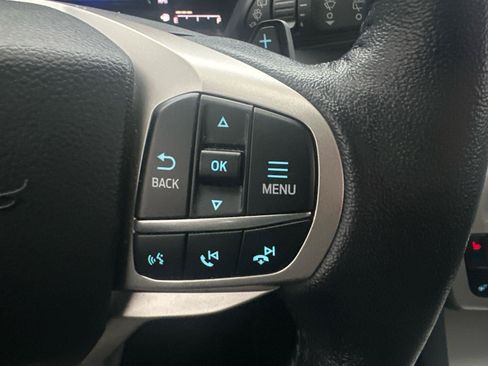 Used 2021 Ford Explorer XLT w/ Equipment Group 202A AWD/4WD image 22