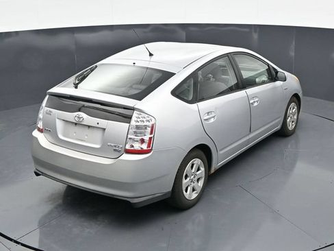 Used 2007 Toyota Prius FWD image 25