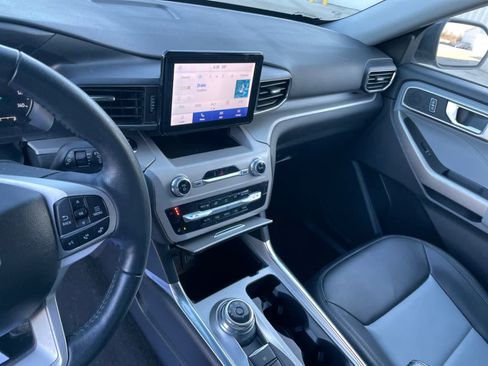 Certified 2023 Ford Explorer XLT w/ Equipment Group 202A image 12