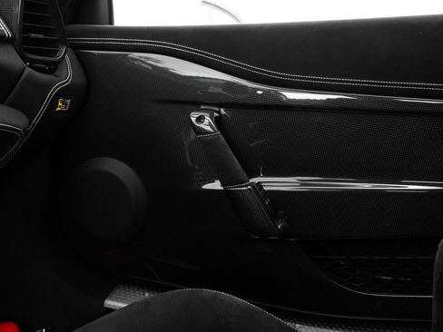 Used 2015 Ferrari 458 Speciale Coupe RWD image 72