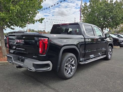 New 2026 GMC Sierra 1500 SLT w/ SLT Premium Package AWD/4WD image 4