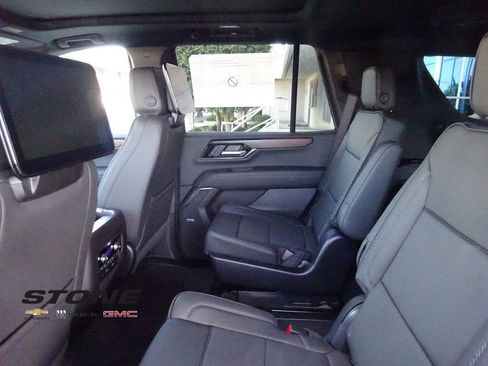 New 2026 GMC Yukon Denali w/ Denali Reserve Package AWD/4WD image 21
