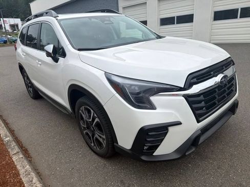 Used 2023 Subaru Ascent Limited w/ Technology Package AWD/4WD image 3