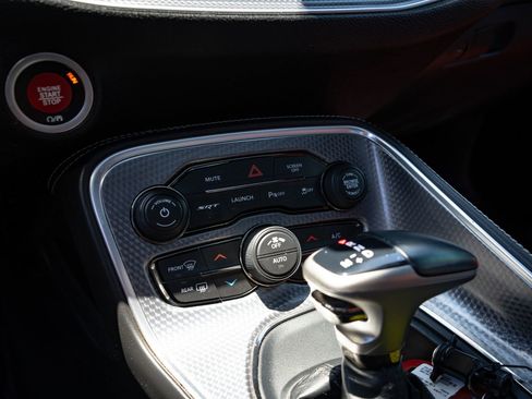 Used 2019 Dodge Challenger SRT Hellcat RWD image 39