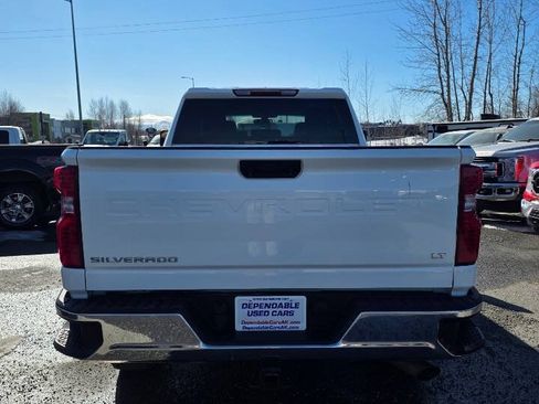 Used 2021 Chevrolet Silverado 2500 LT AWD/4WD image 19
