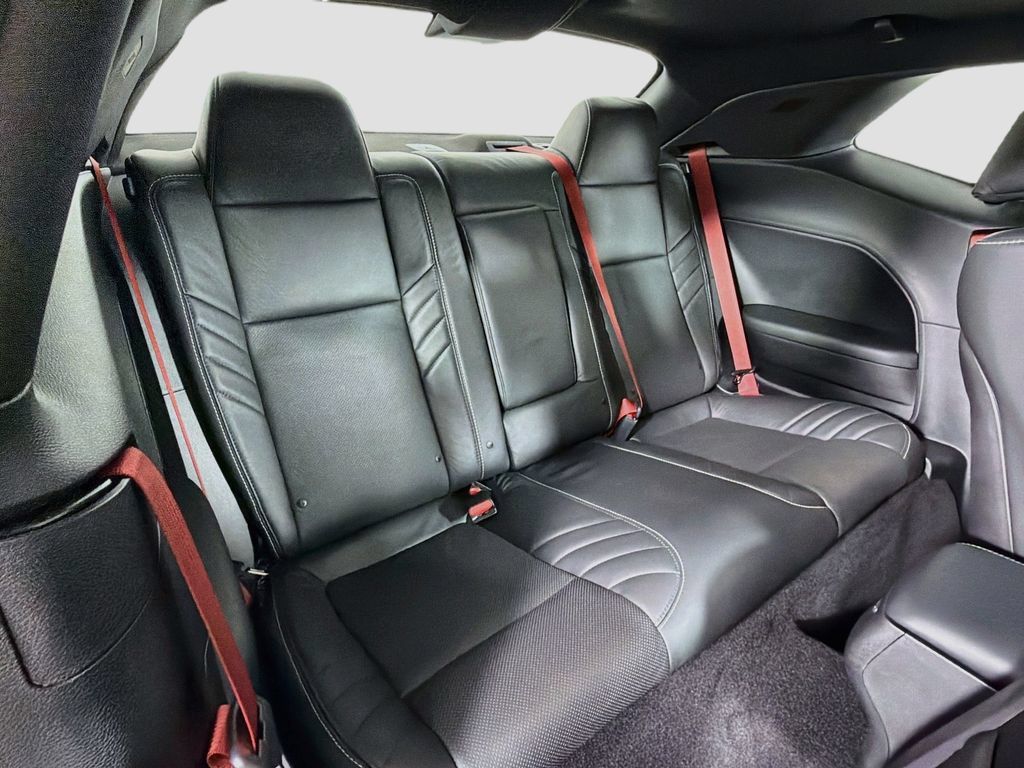 Used 2021 Dodge Challenger SRT Hellcat RWD image 27