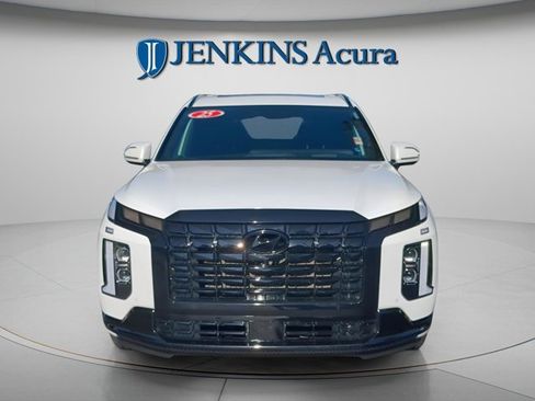 Used 2025 Hyundai Palisade Calligraphy image 9