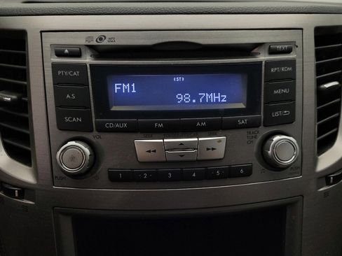 Used 2014 Subaru Legacy 2.5i image 25