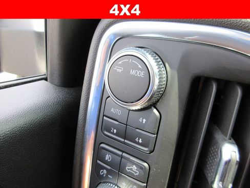 Used 2023 GMC Sierra 2500 AT4 w/ AT4 Premium Plus Package AWD/4WD image 34