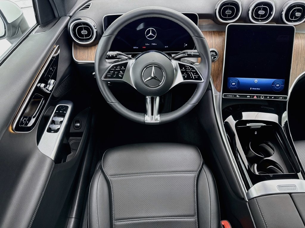 Certified 2026 Mercedes-Benz GLC 300 image 10