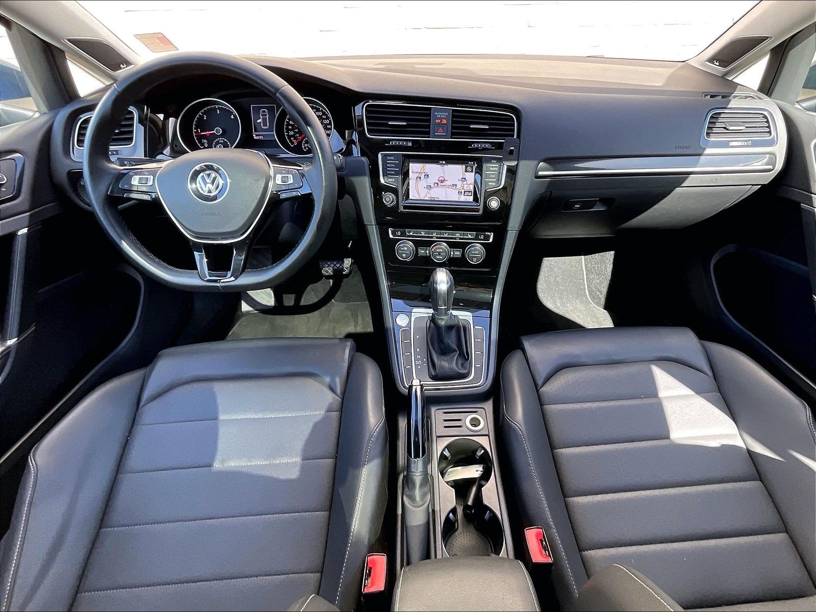 Used 2015 Volkswagen Golf TDI SEL FWD image 15