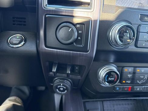 Certified 2020 Ford F450 Limited w/ FX4 Off-Road Package image 32