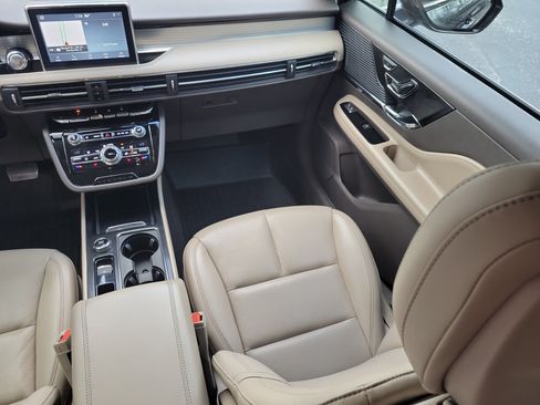 Used 2020 Lincoln Corsair FWD image 23