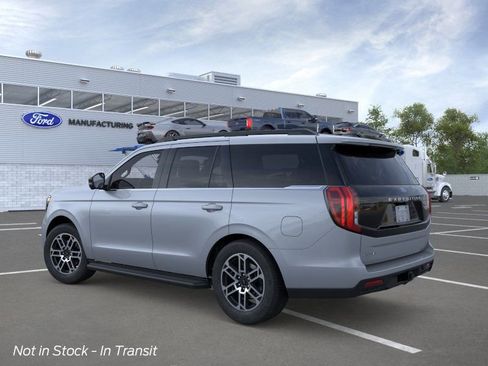 New 2026 Ford Expedition Active RWD image 4