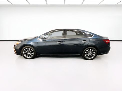 Used 2018 Toyota Avalon XLE w/ Carpet Mat Package FWD image 20
