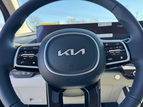 New 2026 Kia Carnival SX image 14