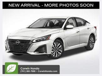 Used 2024 Nissan Altima 2.5 SV video 1