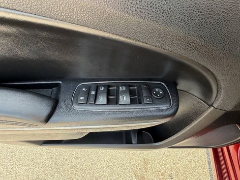 Used 2016 Chrysler 300 Limited w/ Driver Convenience Group AWD/4WD image 20