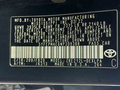 Used 2022 Toyota Corolla LE image 39