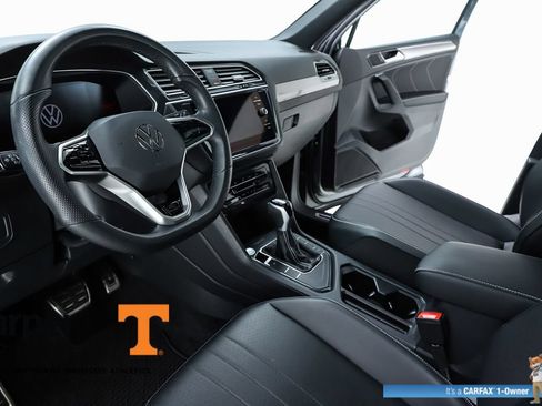 Used 2024 Volkswagen Tiguan SE R-Line FWD image 19