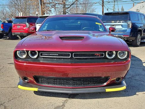 Used 2023 Dodge Challenger R/T image 2