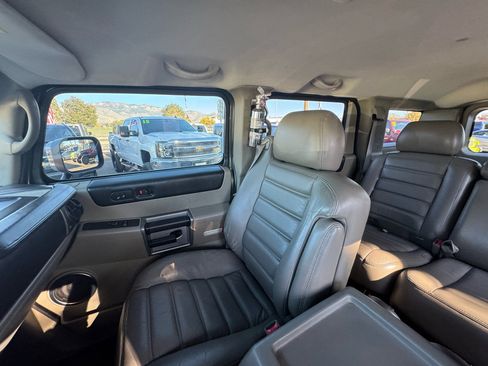 Used 2003 HUMMER H2 w/ Preferred Equipment Group image 24