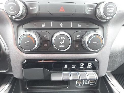 Used 2023 RAM 1500 Big Horn AWD/4WD image 15