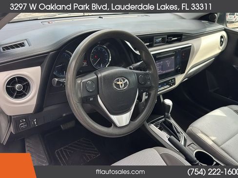 Used 2018 Toyota Corolla LE FWD image 20