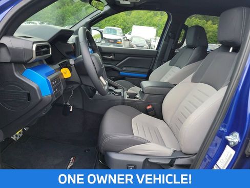 Used 2025 Toyota Tacoma TRD Sport AWD/4WD image 8