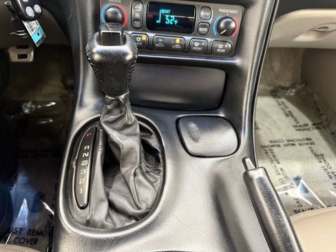 Used 2000 Chevrolet Corvette Convertible w/ Memory Pkg image 27