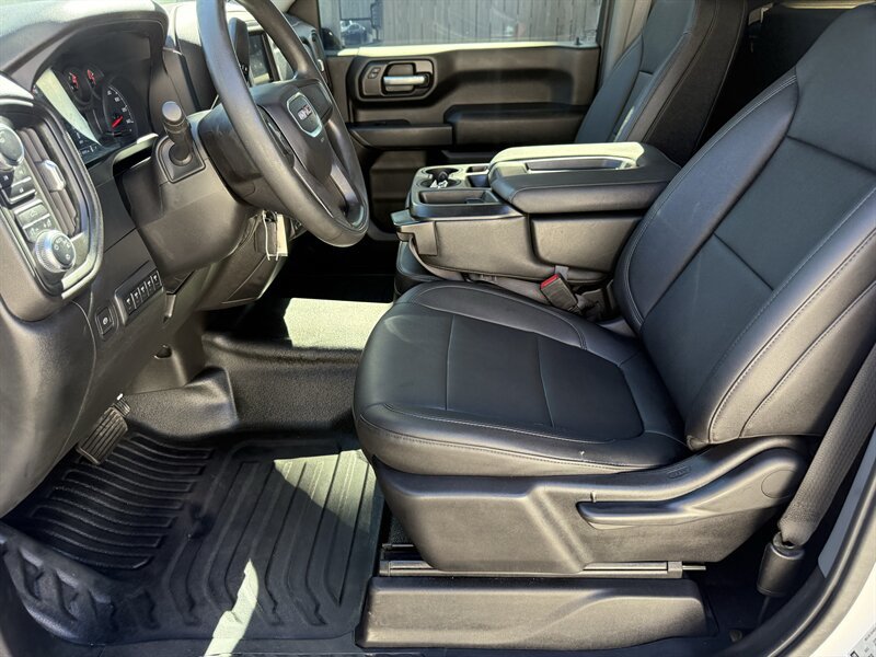 Used 2021 GMC Sierra 2500 4x4 Regular Cab w/ Convenience Package image 2
