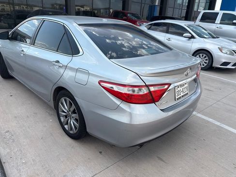 Used 2015 Toyota Camry XLE FWD image 5