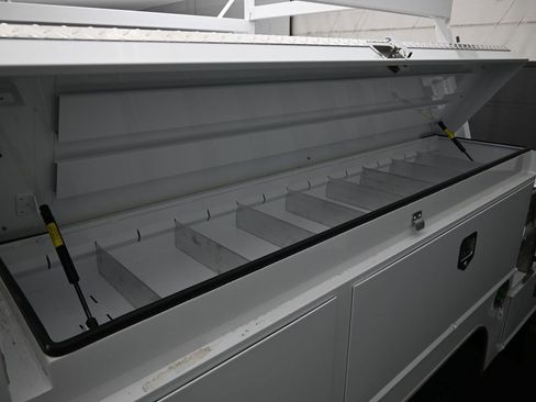 New 2026 Ford F550 2WD Regular Cab Super Duty image 37