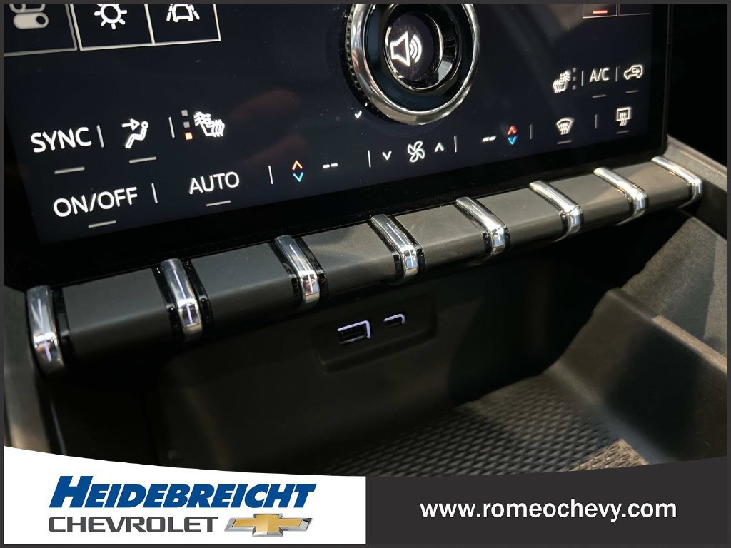 Used 2026 GMC Terrain Elevation w/ Elevation Premium Package AWD/4WD image 24