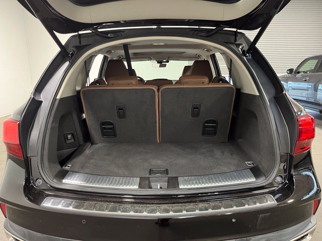 Used 2017 Acura MDX w/ Technology Package AWD/4WD image 17